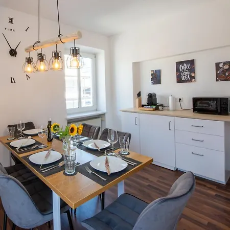 Bessa Homes 6 Personen 2 Schlafzimmer, 3 King Size, Betten, Balkon, Kueche Haag in Oberbayern Exterior foto