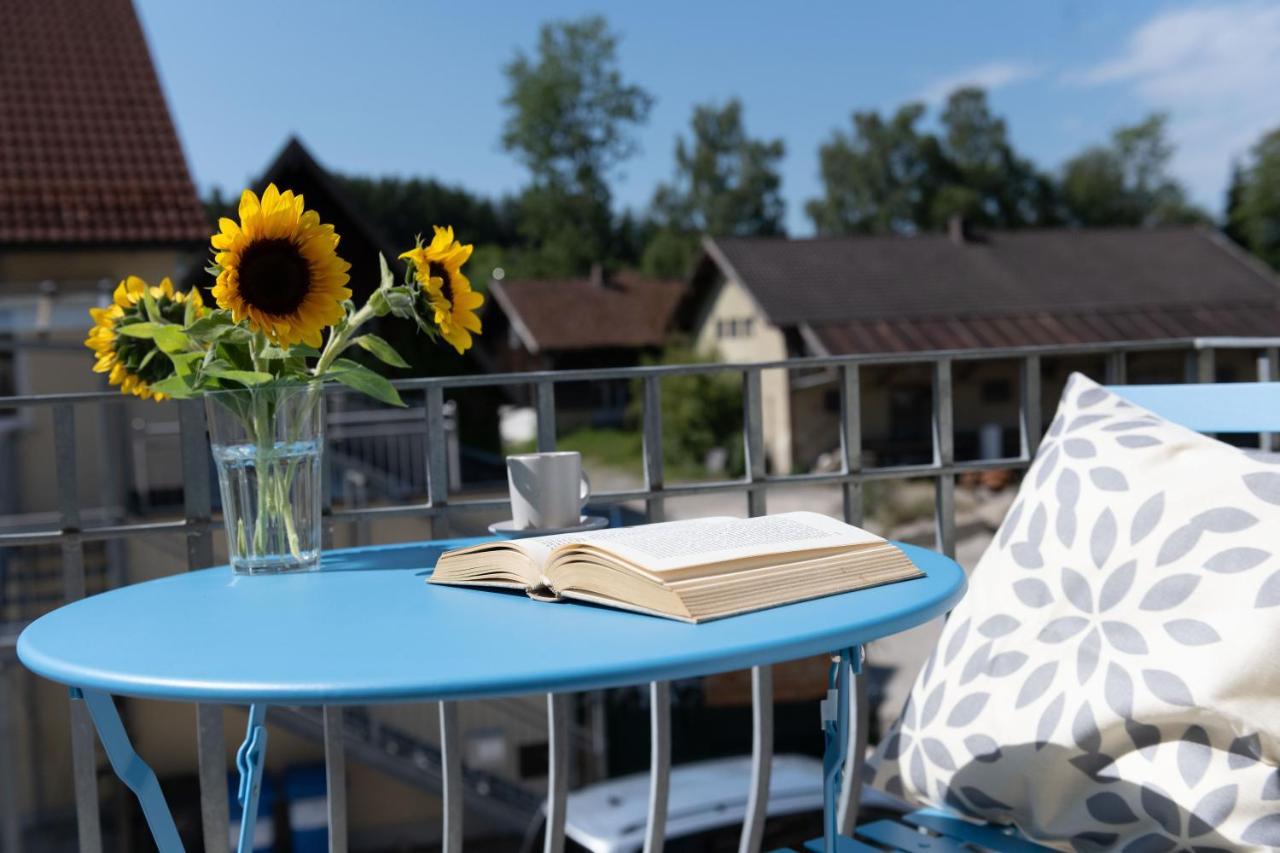 Bessa Homes 6 Personen 2 Schlafzimmer, 3 King Size, Betten, Balkon, Kueche Haag in Oberbayern