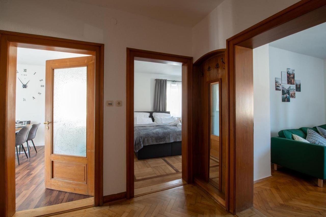Bessa Homes 6 Personen 2 Schlafzimmer, 3 King Size, Betten, Balkon, Kueche *