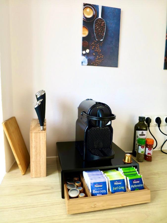 Apartment Bessa Homes 6 Personen 2 Schlafzimmer, 3 King Size, Betten, Balkon, Kueche